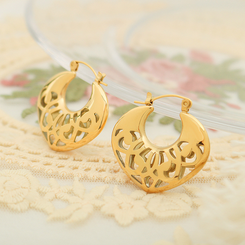 Vintage Style Hollow Heart Shape Hoops