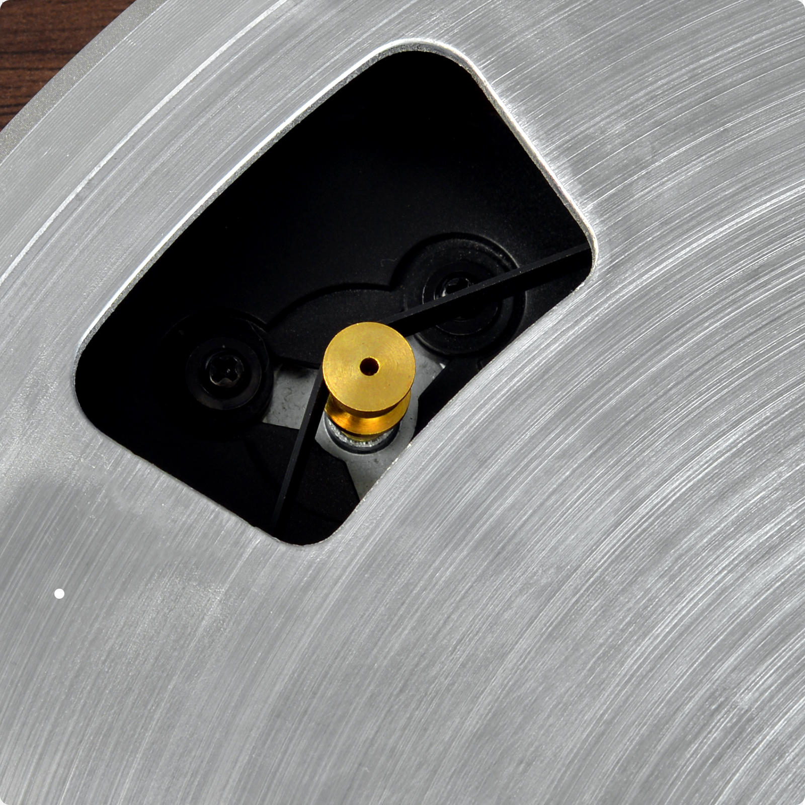 High Fidelity Turntable With Moving Cartridge HQKZ006