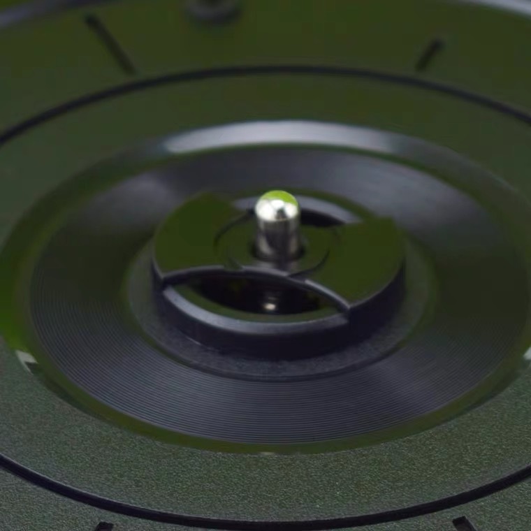 Large hole vinyl record adapter