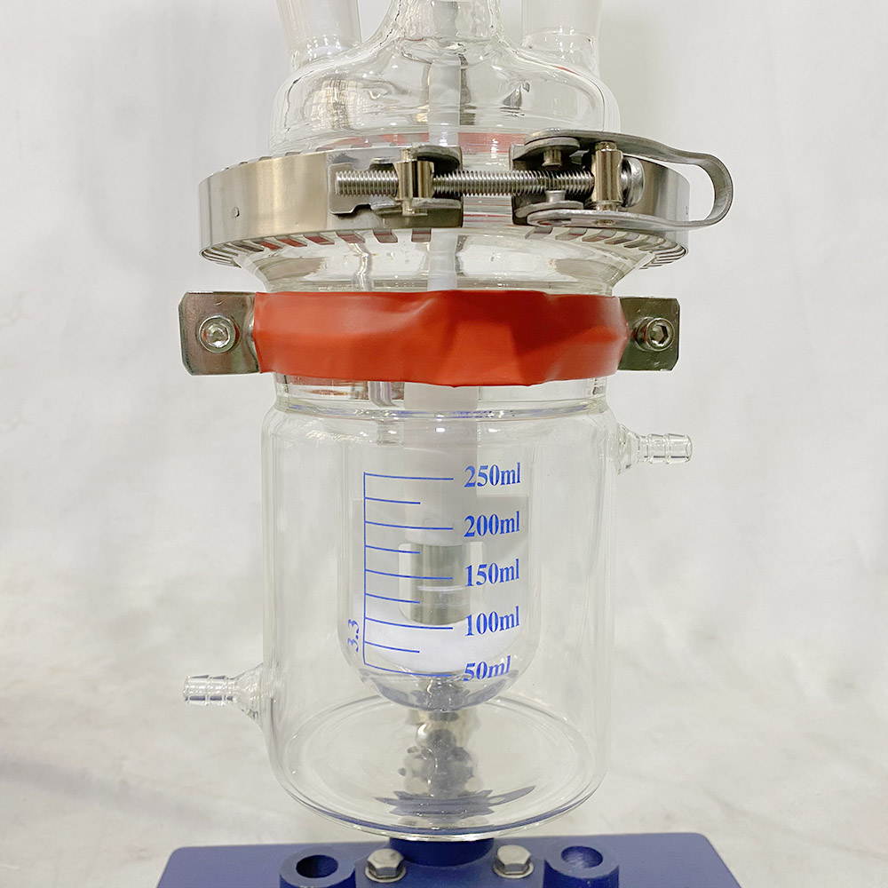 300ml lab scale benchtop Jacketed Glass Reactor Stirring Motor with Gear Reducer PTFE Stirring Rod and Paddles PTFE Mechanical Sealing (No-Debris) PTFE Temperature Sensor 4 Openings Glass Lid