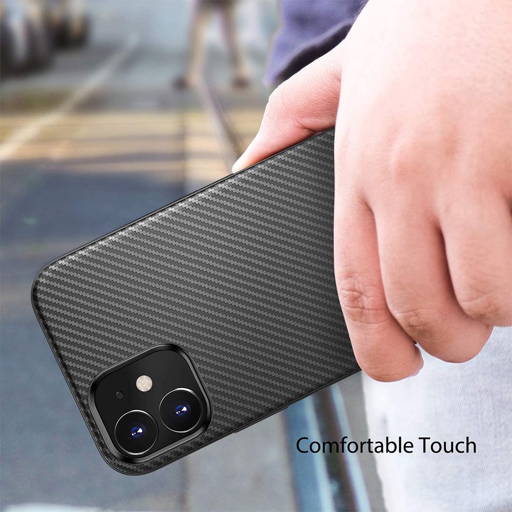 Coque iPhone 13 Silicone Carbone Noir