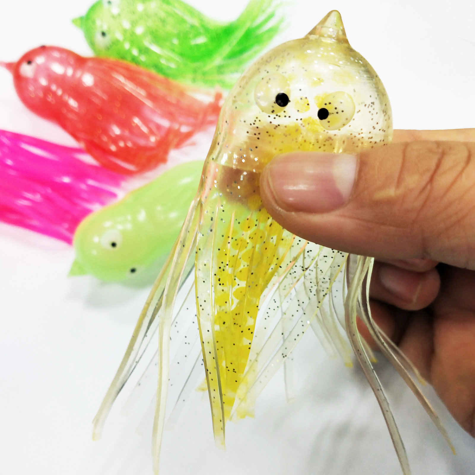 FREE FISHER 10pcs Octopus Soft Baits Fishing Soft Skirt Squid Tuna Fishing Baits/Lures 9.5cm/8g Luminous Artificial Bait Fishing Tackle 10pcs hooks with Box