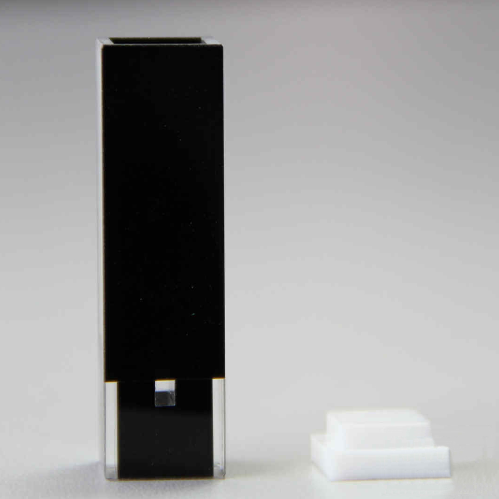 ADAMAS-BETA Quartz Cuvette with Cover Oblique Mouth Dark Wall Avoid Light Optical Path 10MM Laboratory Ultramicro Cuvette 50ul 100ul 200ul Absorption Tank