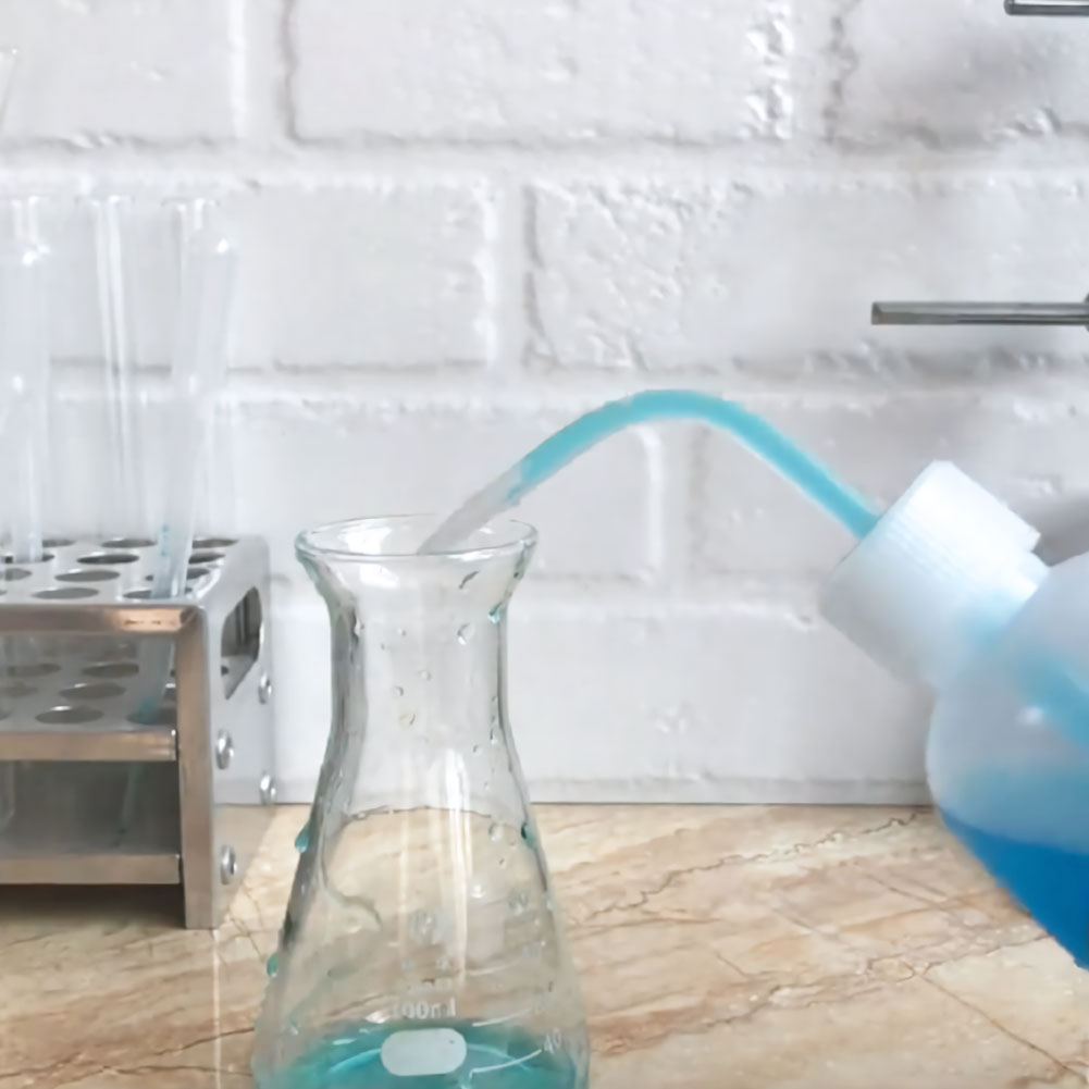 ADAMAS-BETA Plastic Washing Bottle PP White Large Capacity 250-1000ml Lab Graduated Washing Bottles with Cusp Tube Squeeze Diffuser Bottle