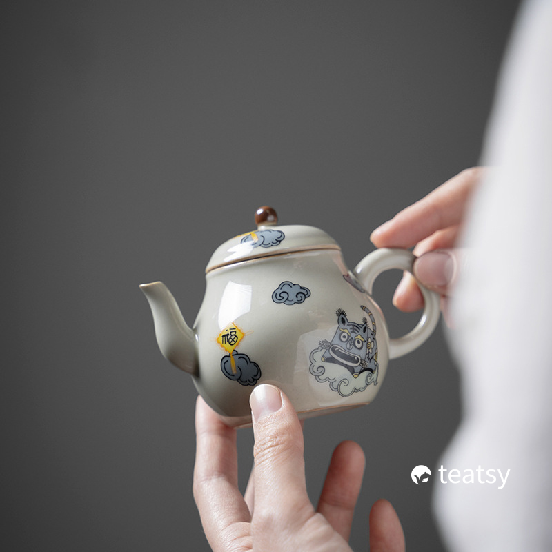 [SALE]“Flying Tiger” Antique Style Teapot-TeaTsy Official Website