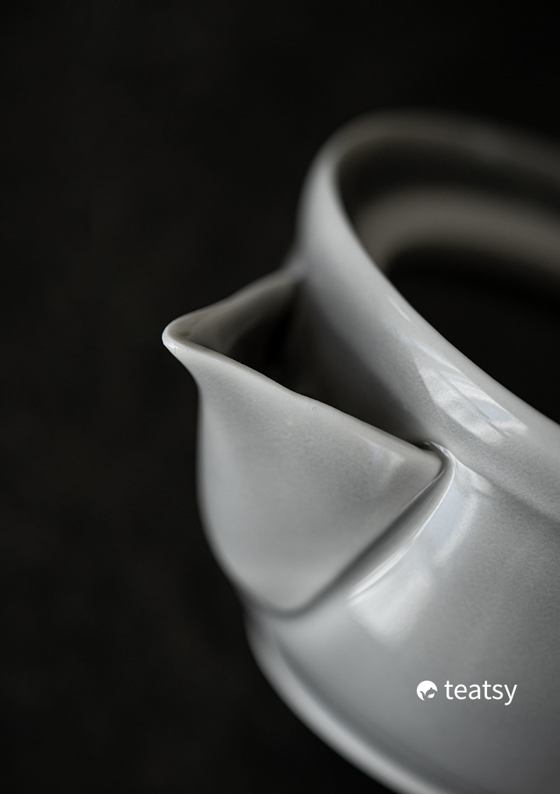 [SALE][Buy 1 Get 1 Free]“Mountain Silhouette”Handmade Ice-gray Glaze Ceramic Easy Brew Gaiwan-TeaTsy Official Website