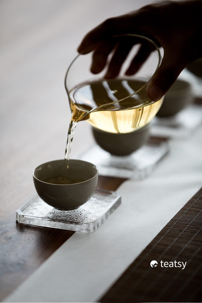 "Ocean Wave" - High-grade Borosilicate Heat-Resistant Glass Teacup Coaster (1PC)-TeaTsy Official Website