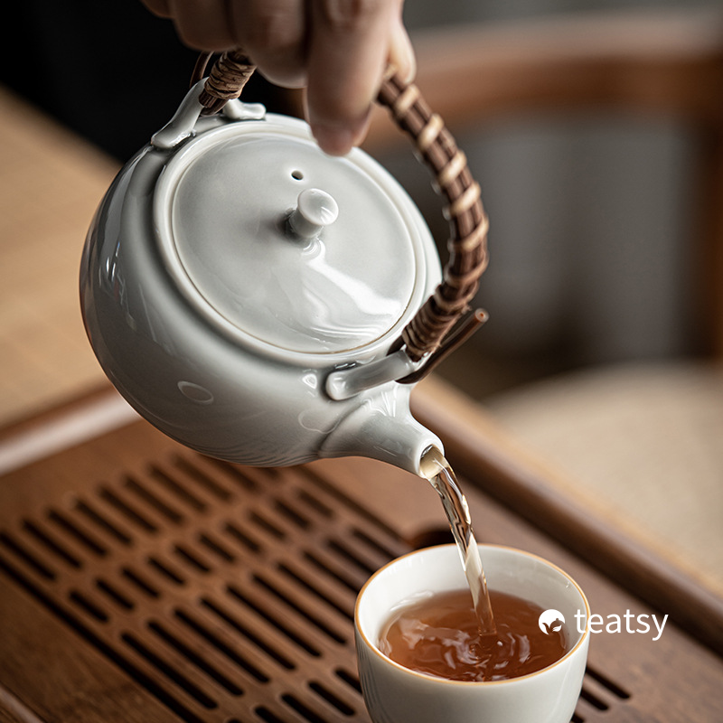 [SALE]Hand-made Ice-gray Glaze Ceramic Teapot With Overhead Wooden Handle （180ml）-TeaTsy Official Website