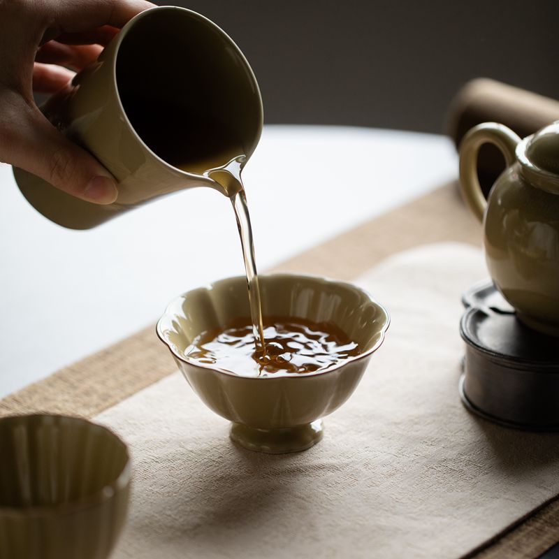 "Sunflower” Antique Style Ding Kiln Tea Cup-TeaTsy Official Website