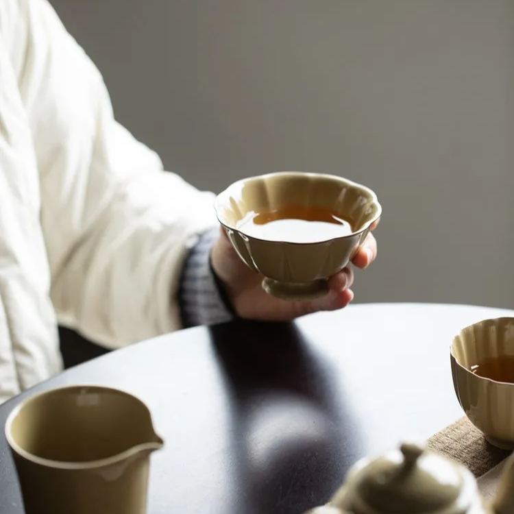 "Sunflower” Antique Style Ding Kiln Tea Cup-TeaTsy Official Website