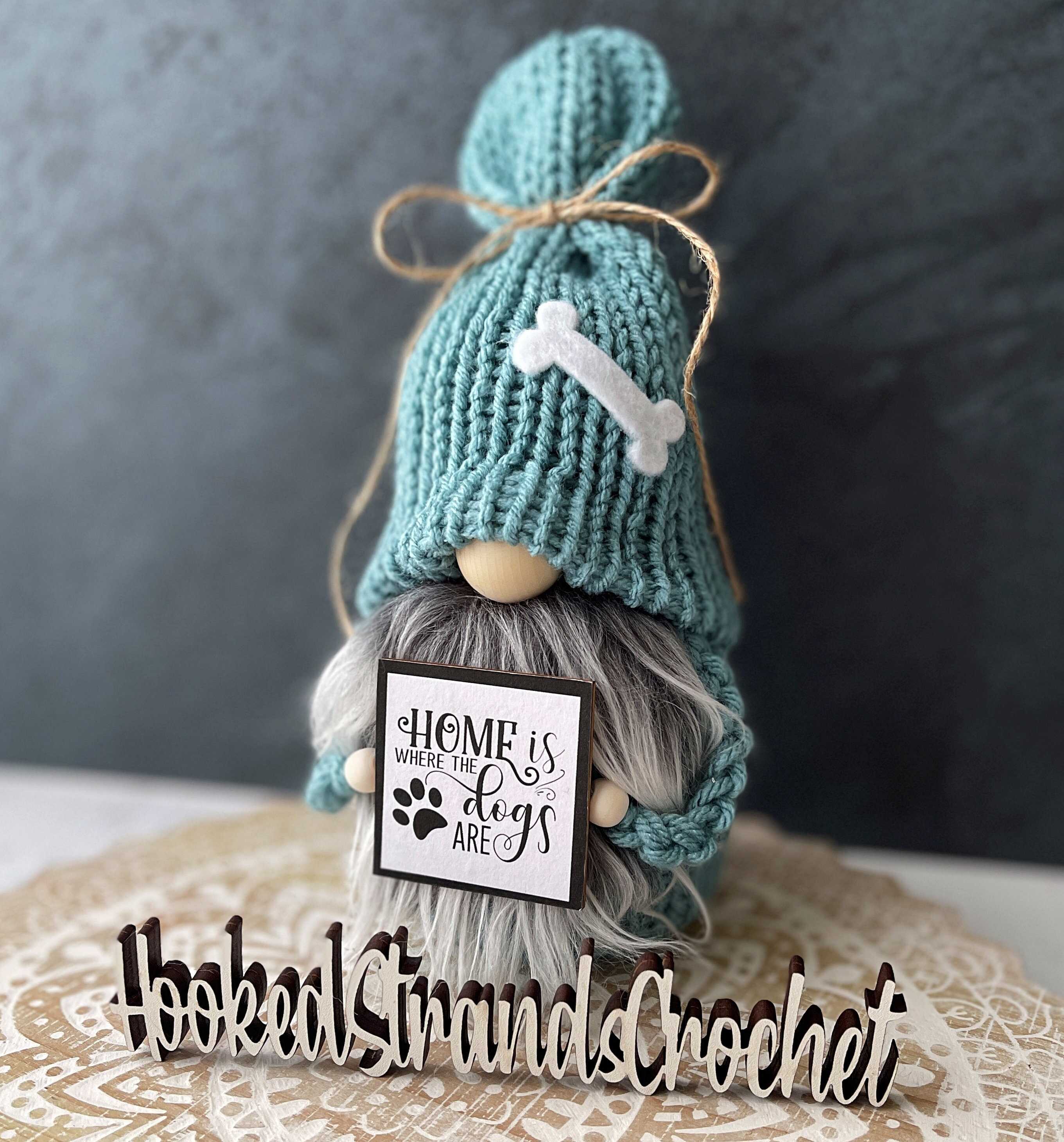 Dog/Cat lover Gnome--Tiered Tray Gnome