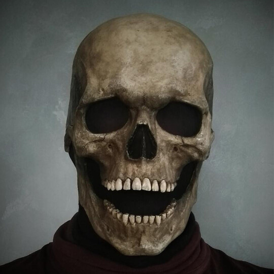 SKULL MASK WITH MOVING JAW - Halloween Pre-Sale 🎃