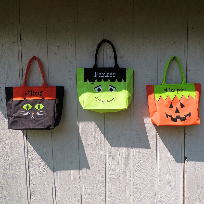 Personalized Name Halloween Tote Bag | CWHalloween04