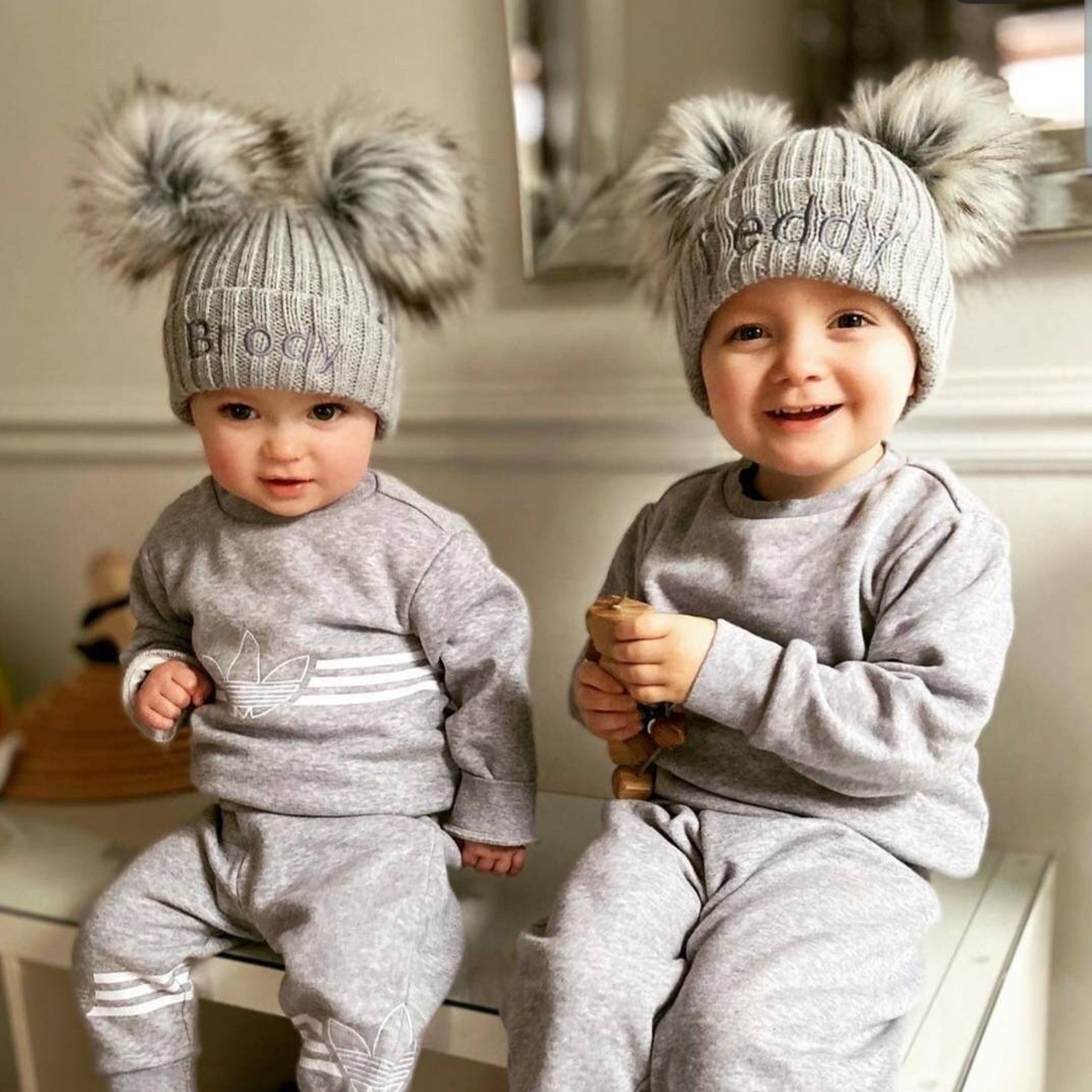 Personalized Embroidery Kid Pom Pom Hat and Scarf for Comfort & Unique | HSKid01