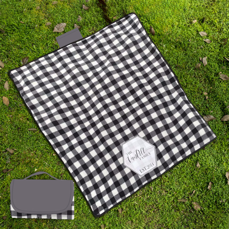 Personalized Waterproof Family Picnic Blanket with Tote | FamPic04