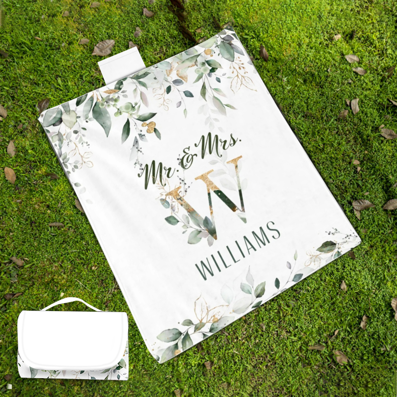 Personalized Waterproof Family Picnic Blanket with Tote | FamPic07