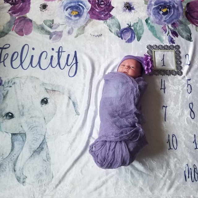 Personalized Baby Milestone Blanket for Comfort & Unique | BKMS013