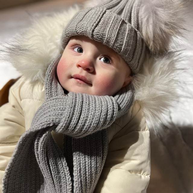 Personalized Kid Pom Pom Hat and Scarf for Comfort & Unique | HSKid01