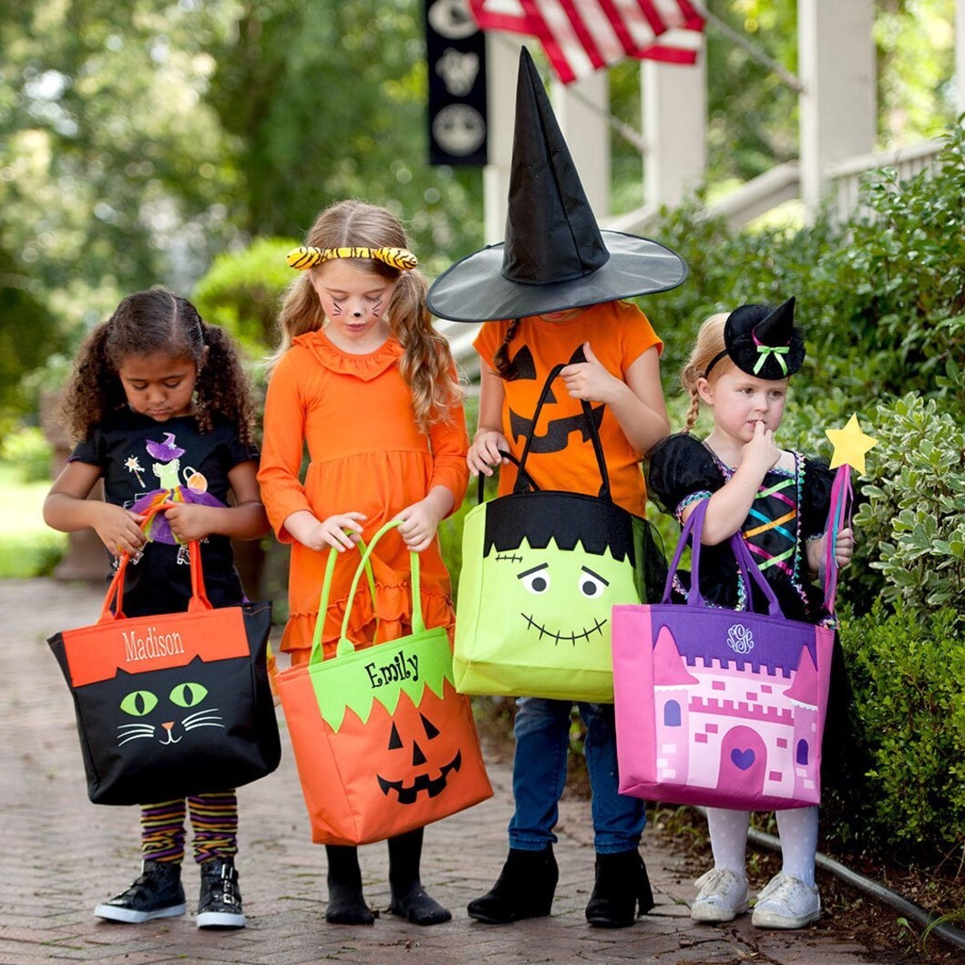 Personalized Name Halloween Tote Bag | CWHalloween04