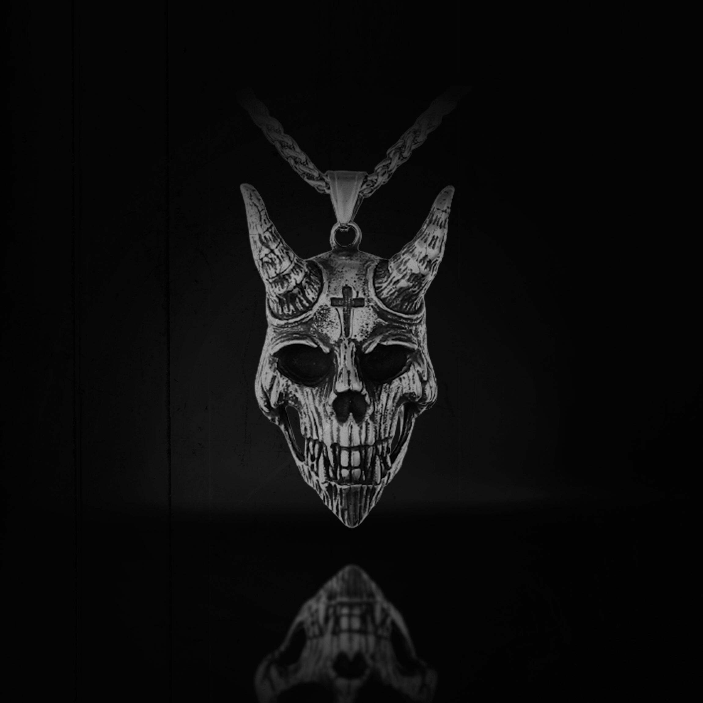 BLACKRISS™Skull Biker Pendant-Blackriss