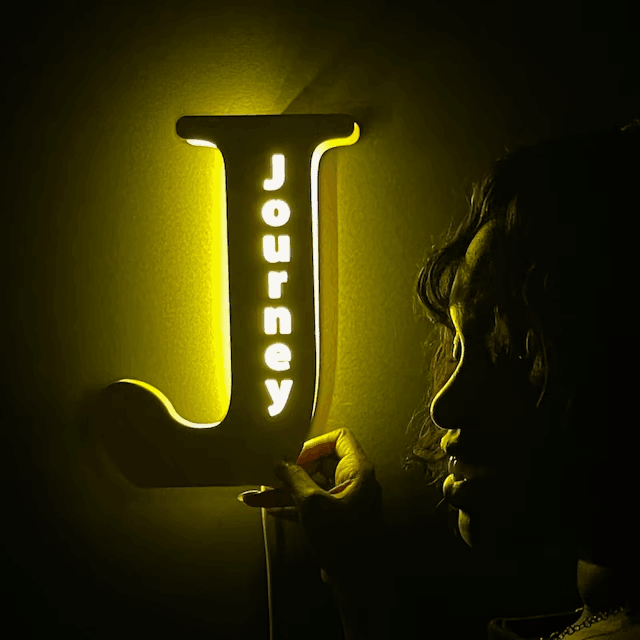 🎁 Customized Wood Engraved Name Wall Lamp