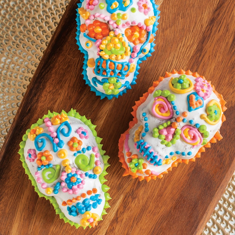 Horrible skull pizza cake mold