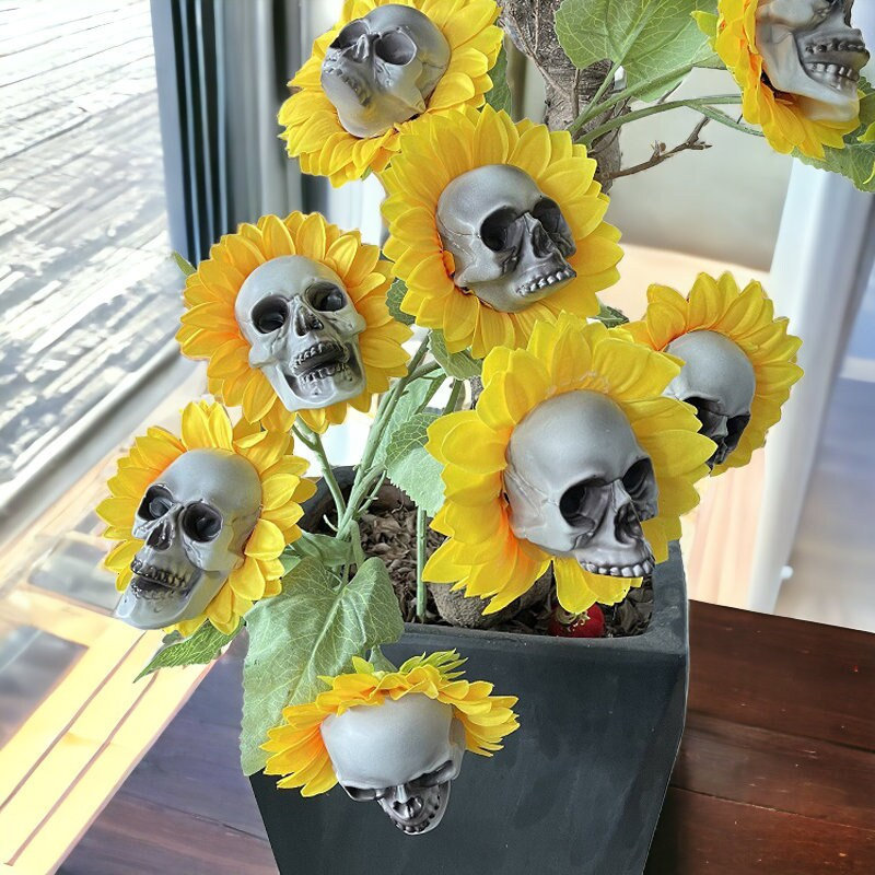 Horrorific Skull Sunflowers🌻💀Garden Flower Decration