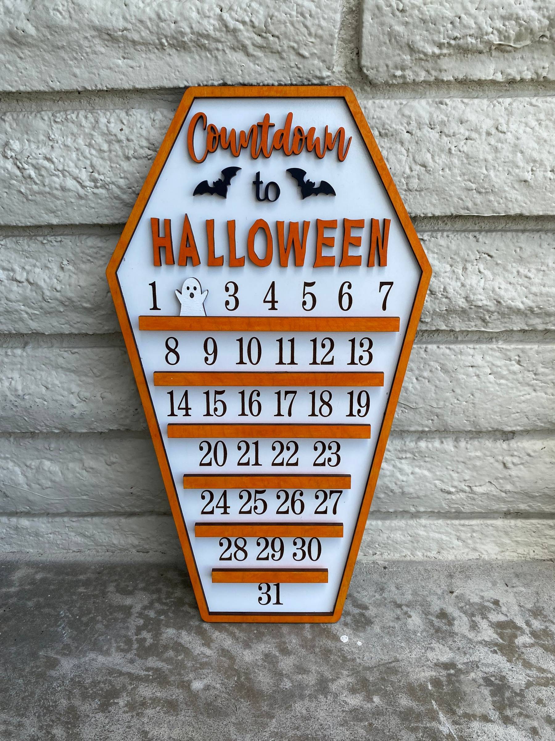 Countdown to Halloween calendar with moveable ghost