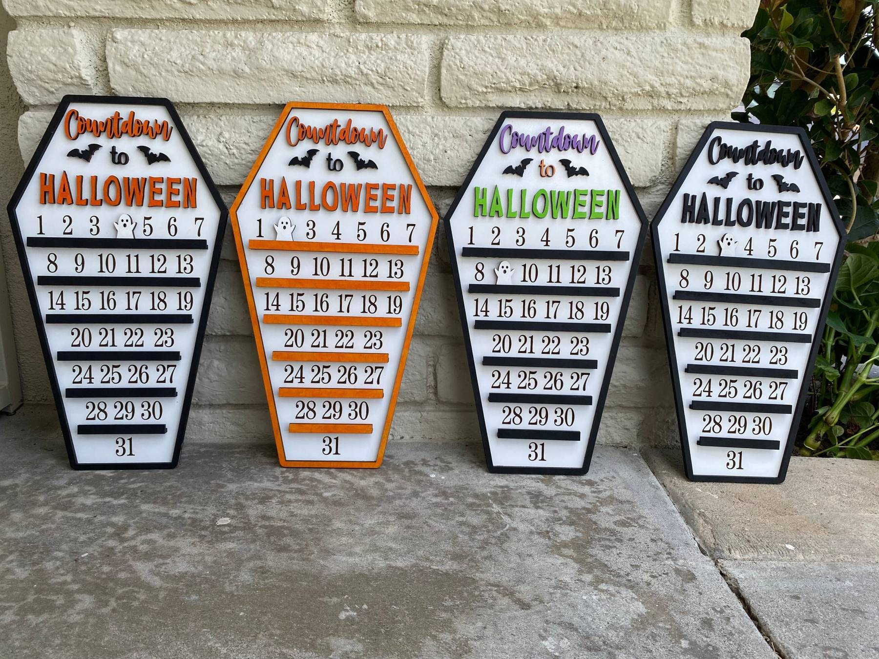 Countdown to Halloween calendar with moveable ghost