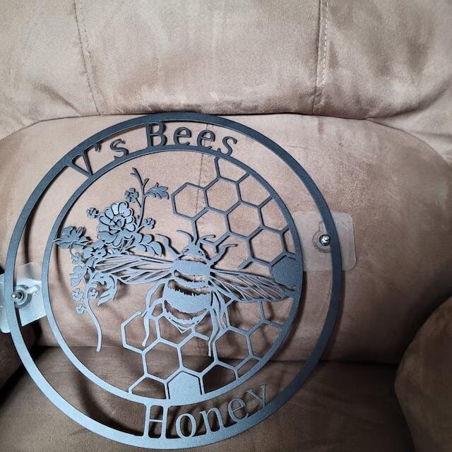 Personalized Honey Bee Metal Sign,Beekeeper Gifts, Garden Decor