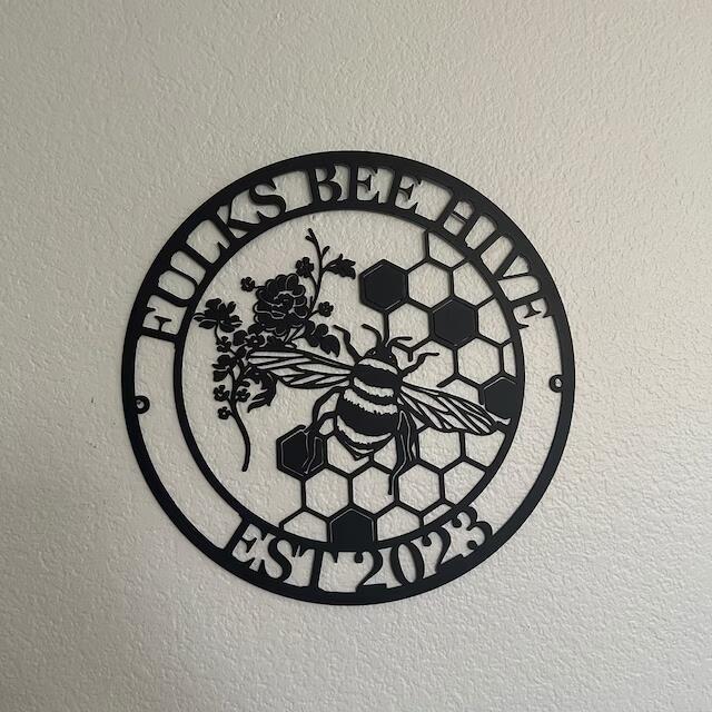 Personalized Honey Bee Metal Sign,Beekeeper Gifts, Garden Decor