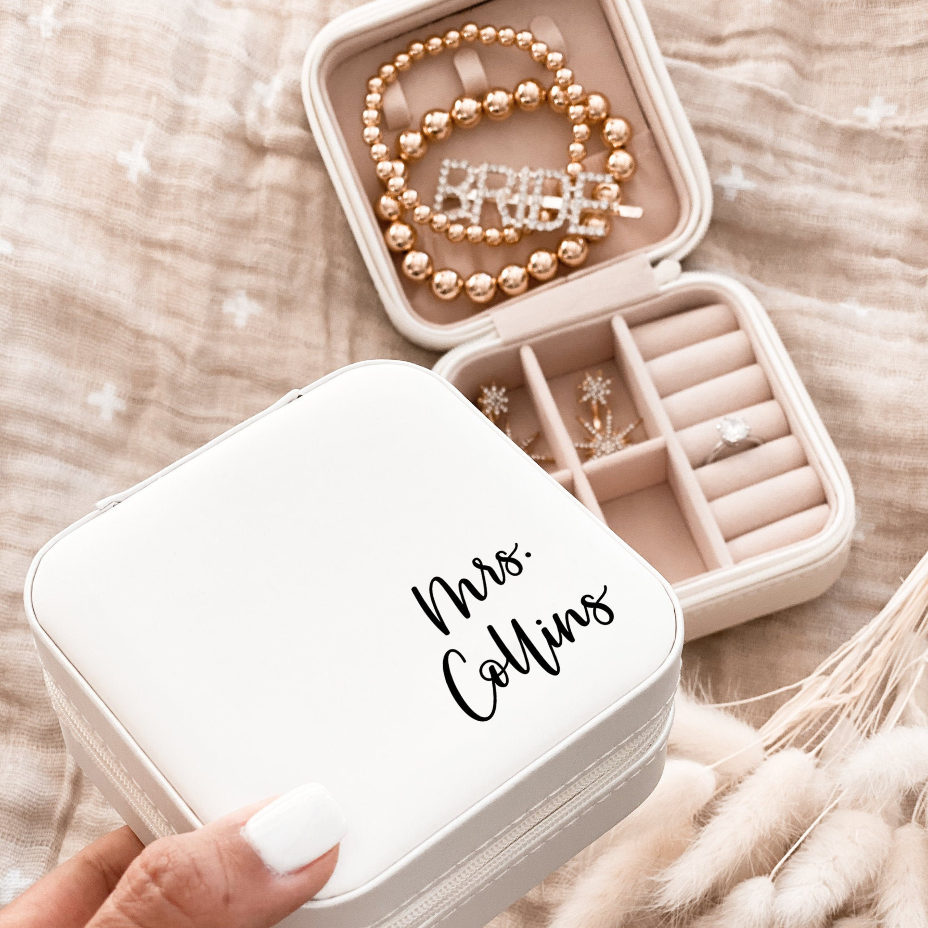 Personalized Wedding Jewelry Box for Unique & Love | JNSBag02