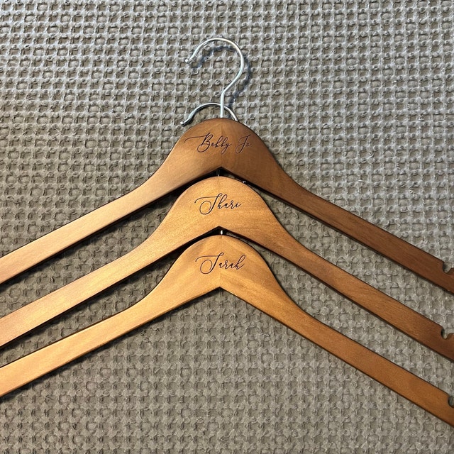 Personalized Wedding Hangers for Unique & Love | JNSDec01