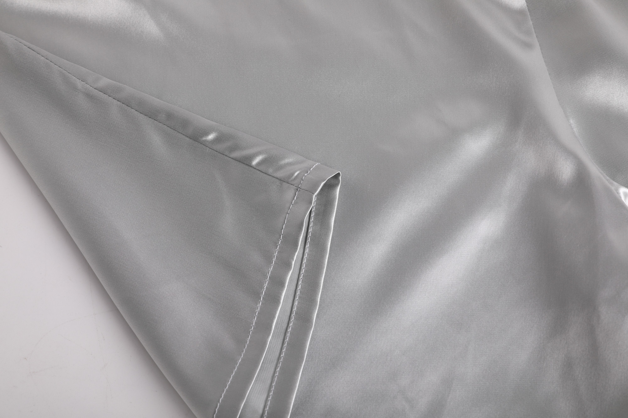 22MM Seide Herren-Shorts