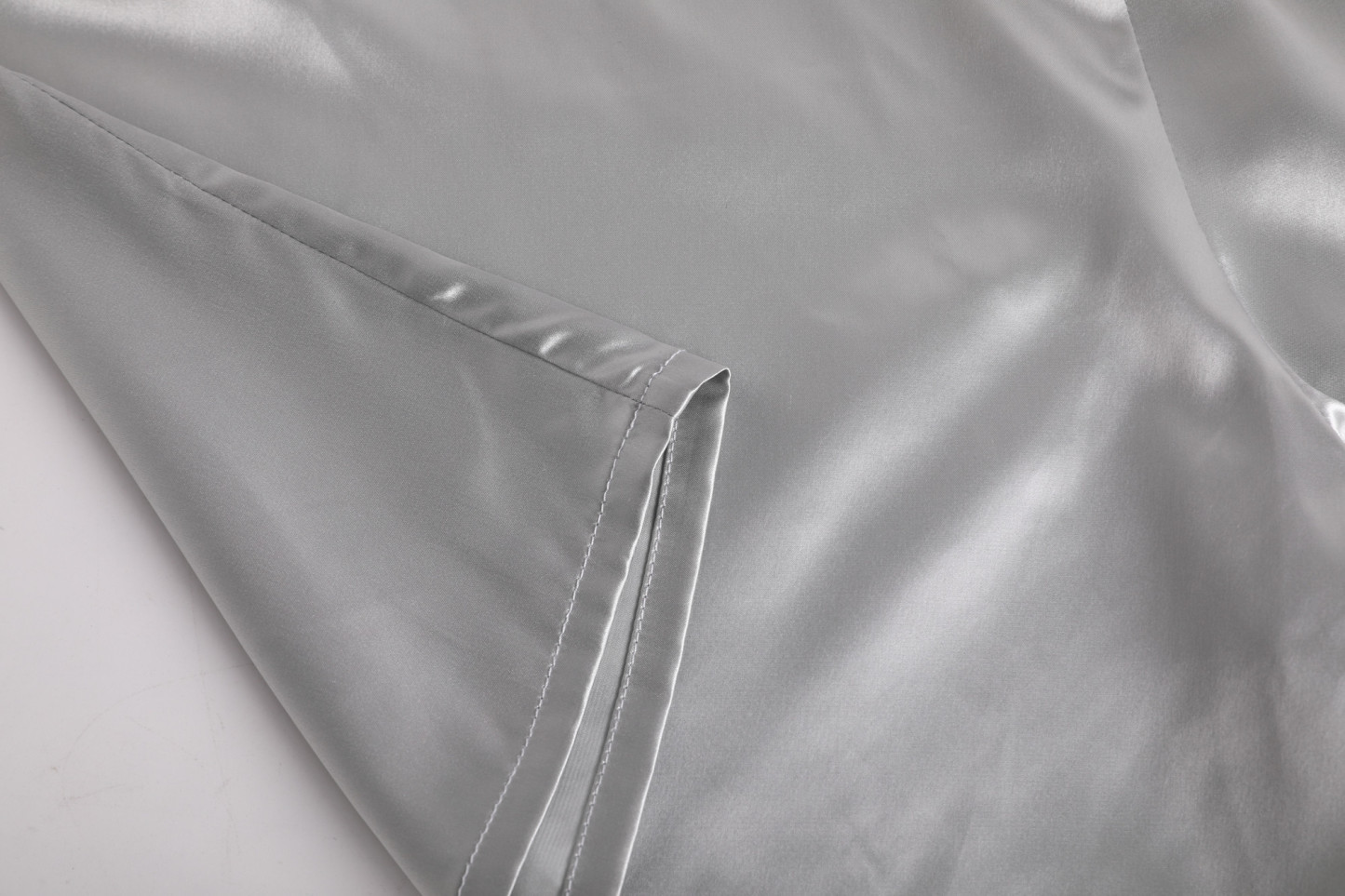 22MM Seide Herren-Shorts