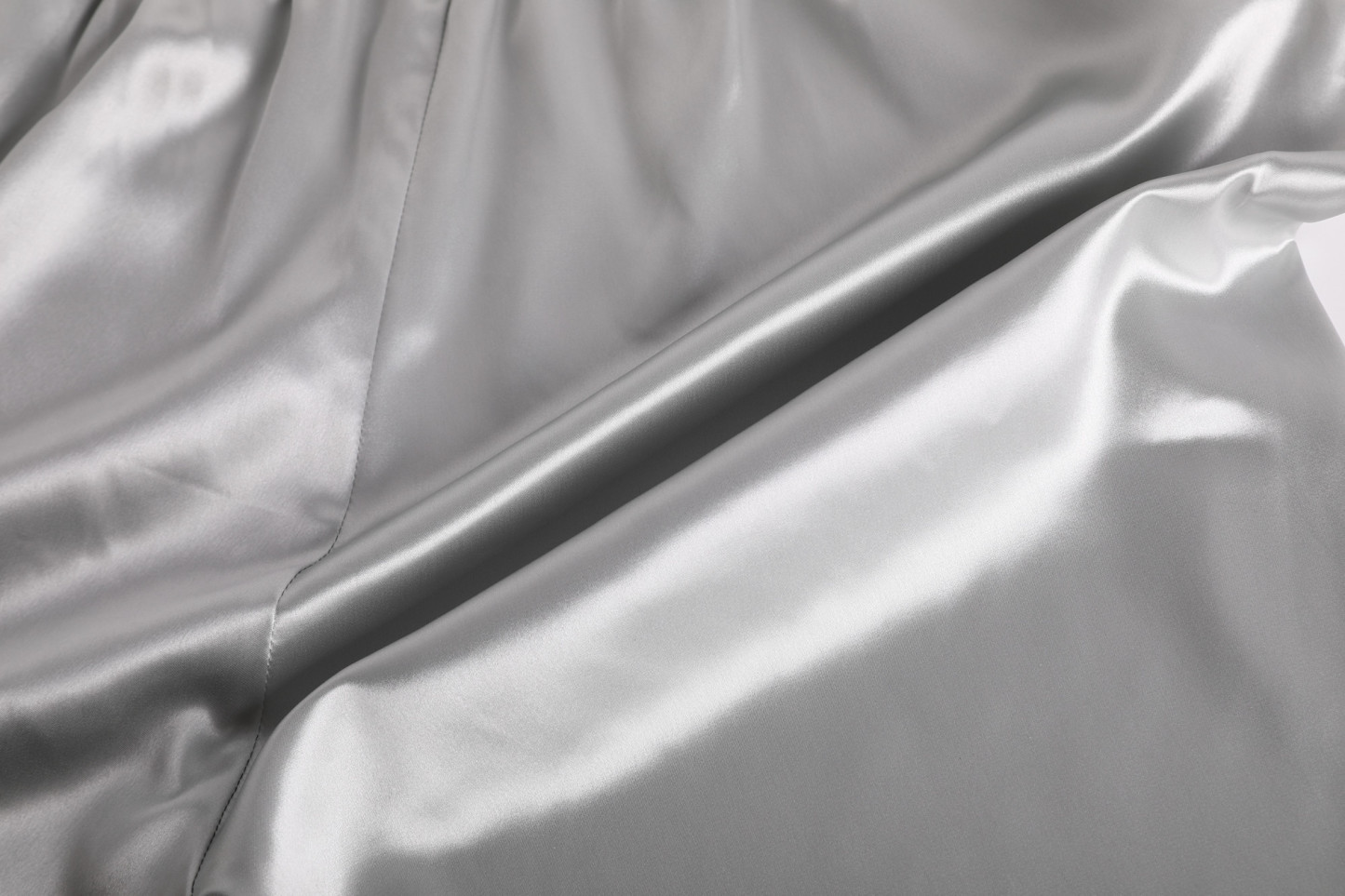 22MM Seide Herren-Shorts