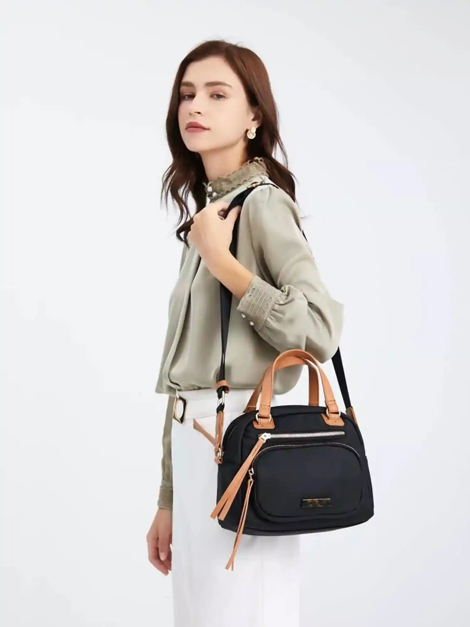 Vkoo Multi Pocket Casual Crossbody Bag