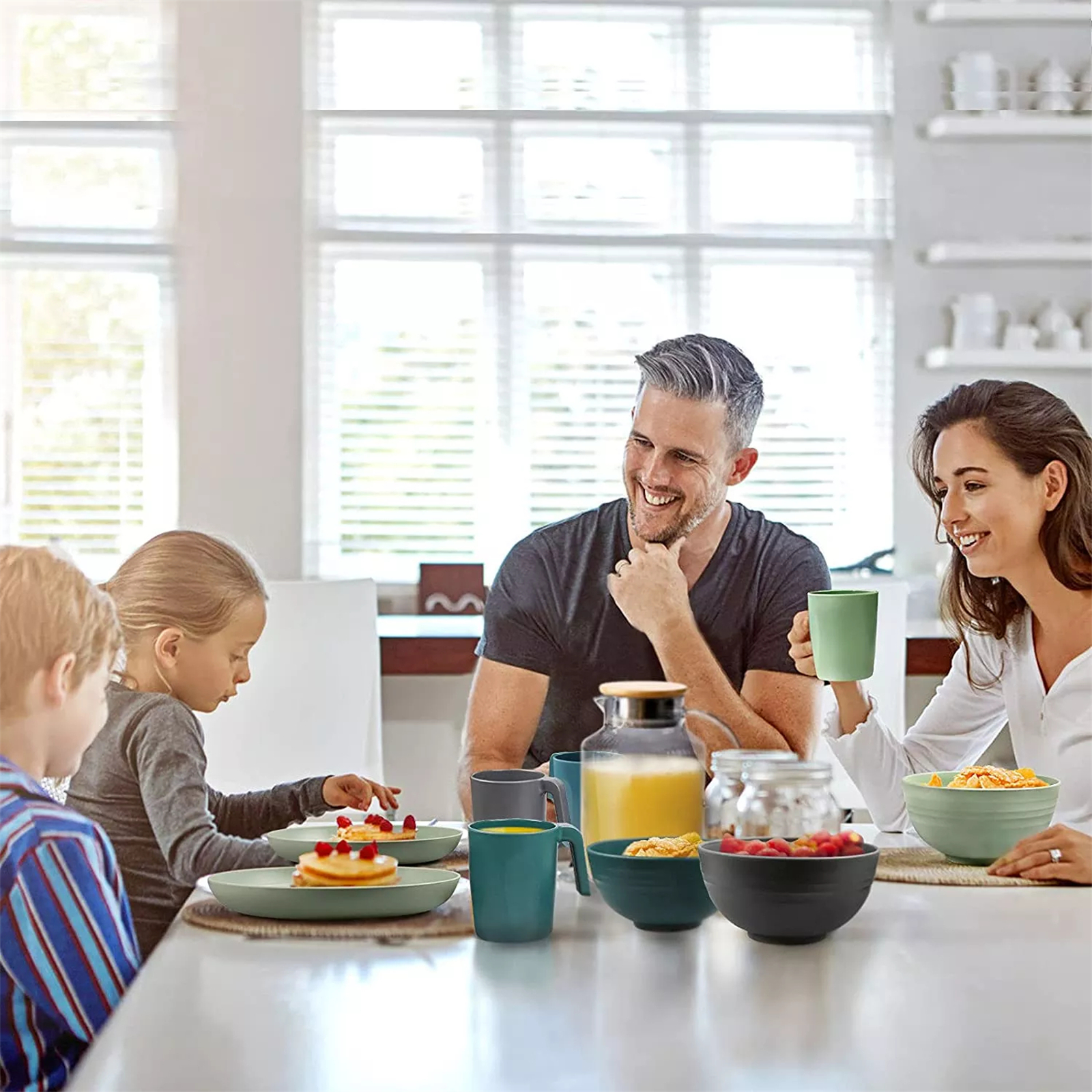 Shopwithgreen Lightweight & Unbreakable Plastic Dinnerware Sets - 16 PCS-shopwithgreen