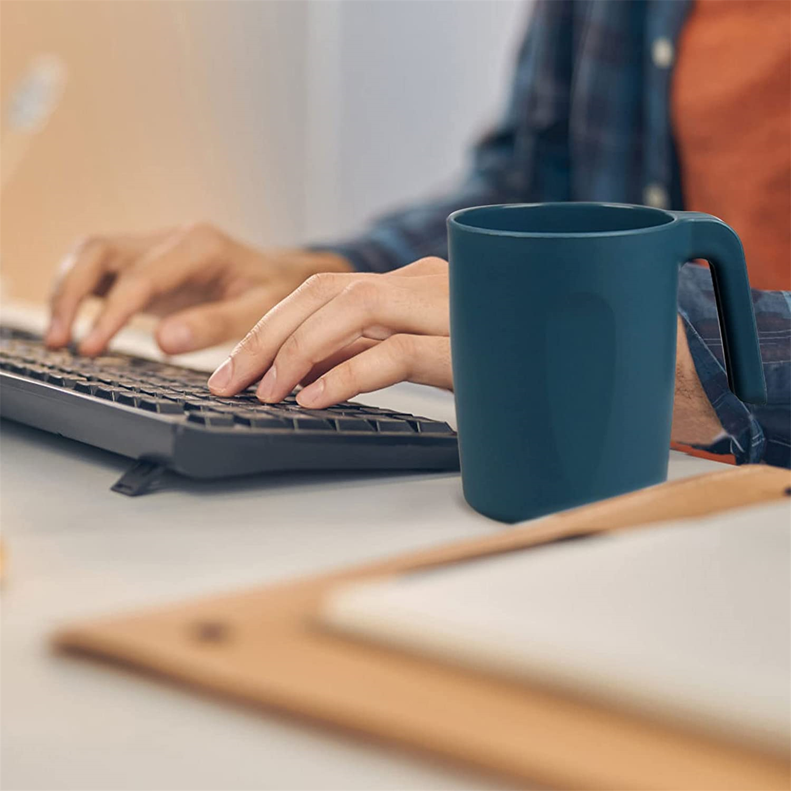 Shopwithgreen Lightweight & Unbreakable Plastic Dinnerware Sets - 16 PCS-shopwithgreen