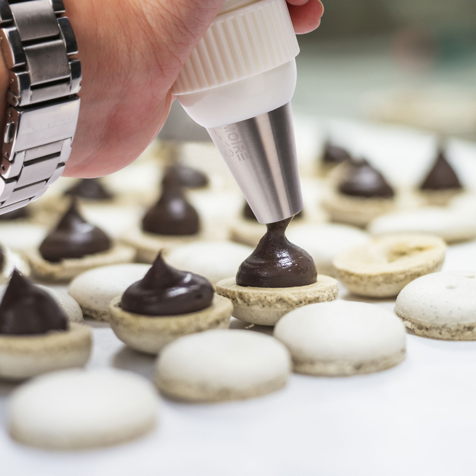 cake decorating must have tools