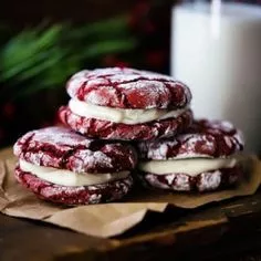 Red Velvet Sandwich Cookies-KASMOIRE