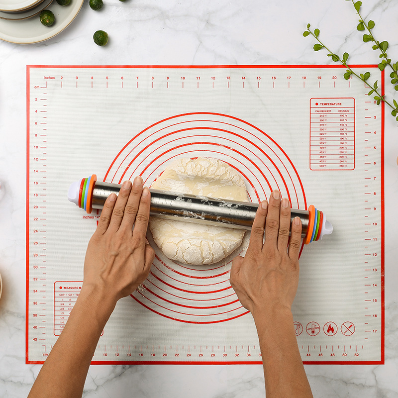 Kasmoire Rolling Pin nonstick and Silicone Baking Pastry Mat combo kit, Adjustable Rolling Pin With Thickness Rings, Rolling Pin for Baking Fondant, Pizza, Pie, Pastry, Pasta, Dough, Cookies (Red )-KASMOIRE