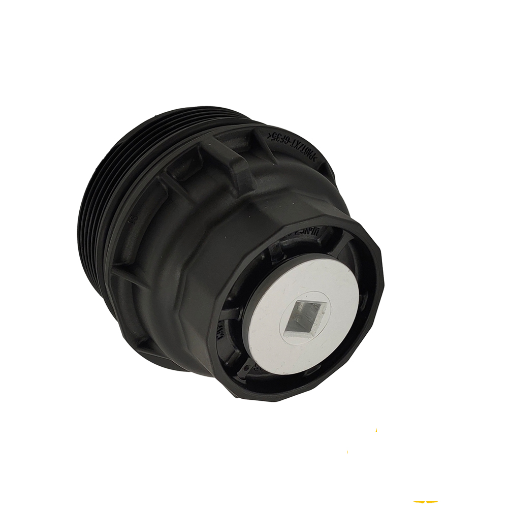 Oil Filter Cover Apply to Toyota Land Cruiser Prado(GRJ150)2009-2015   OE  15650-38020