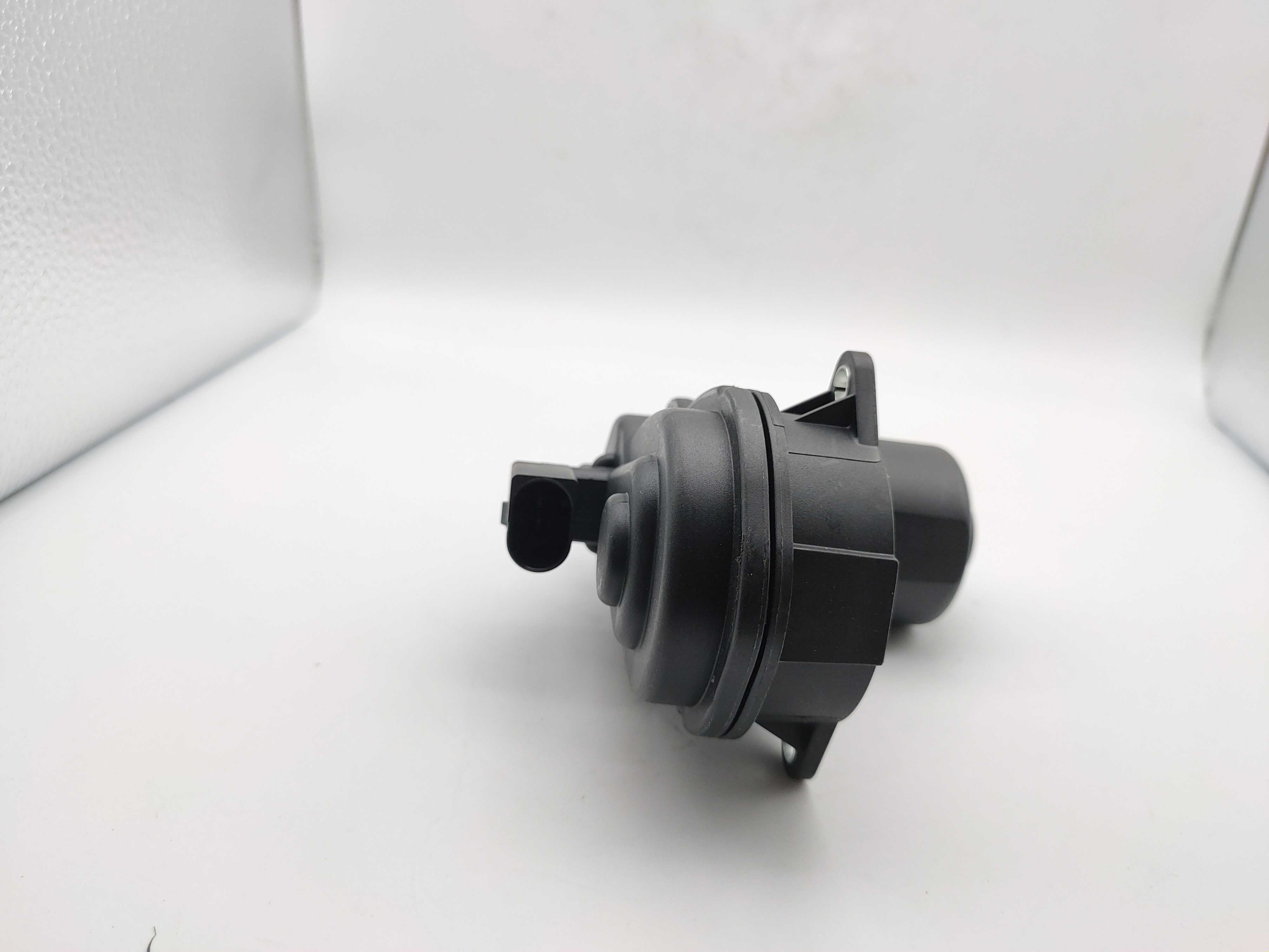 Parking Brake Actuator Apply to Bmw 5 G30 2017-2020   OE  3421 6870 567