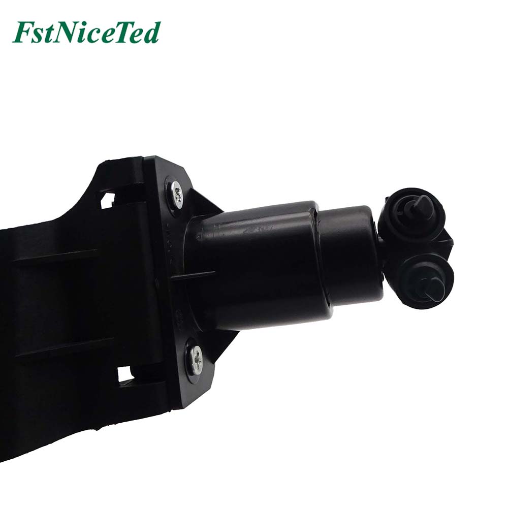 water gun right Apply to Benz W164 2005-2011   OE  164 860 0647