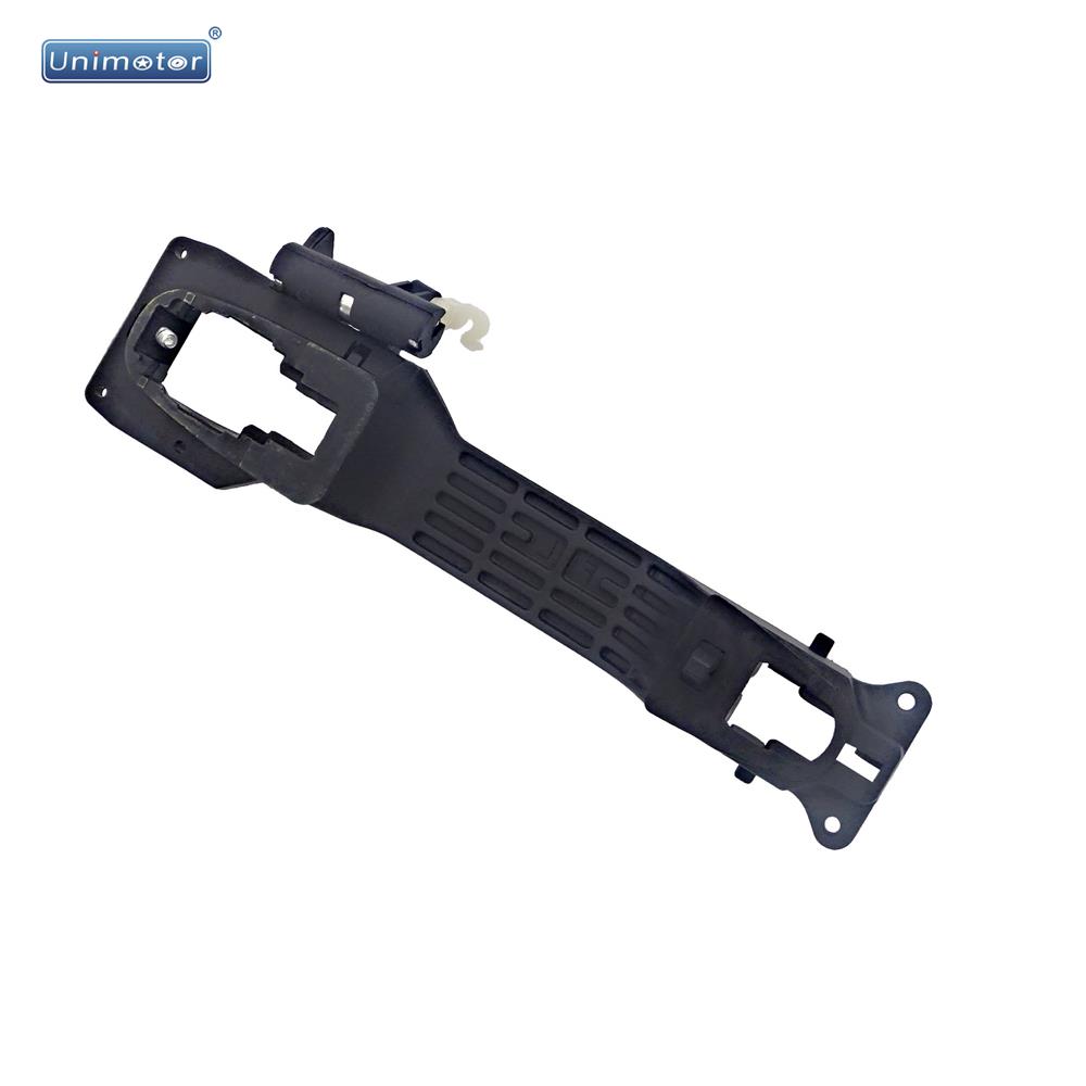 Handle base left front for Toyota Corolla 2007-2017 OE: 69202-02130