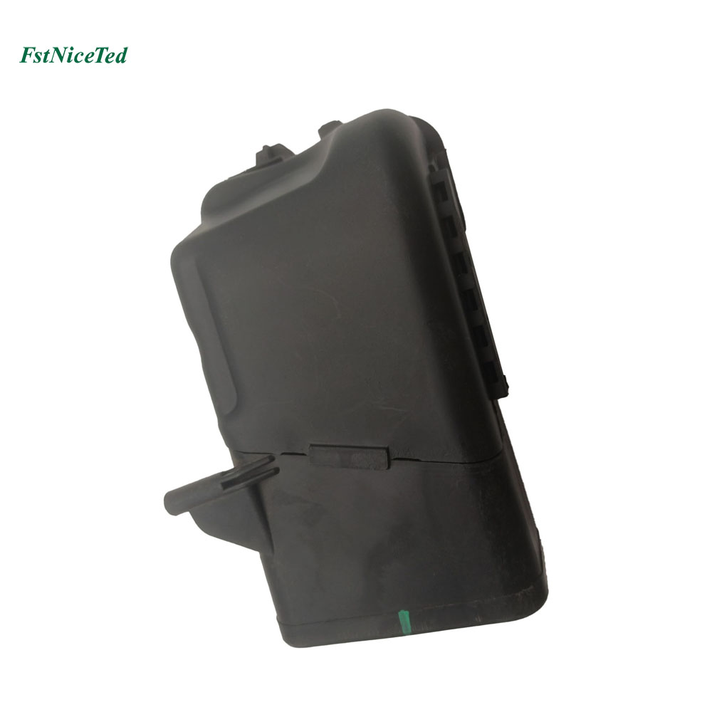 Air Intake Hose Apply to Bmw 5 F07 2010-2014 Bmw 7 F02 2009-2015   OE  1371 7577 471