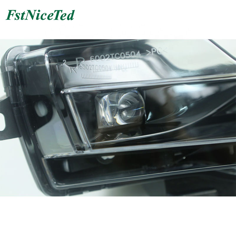 Fog light (right-hand drive) For Tesla Model 3 OE:1077392-00-E
