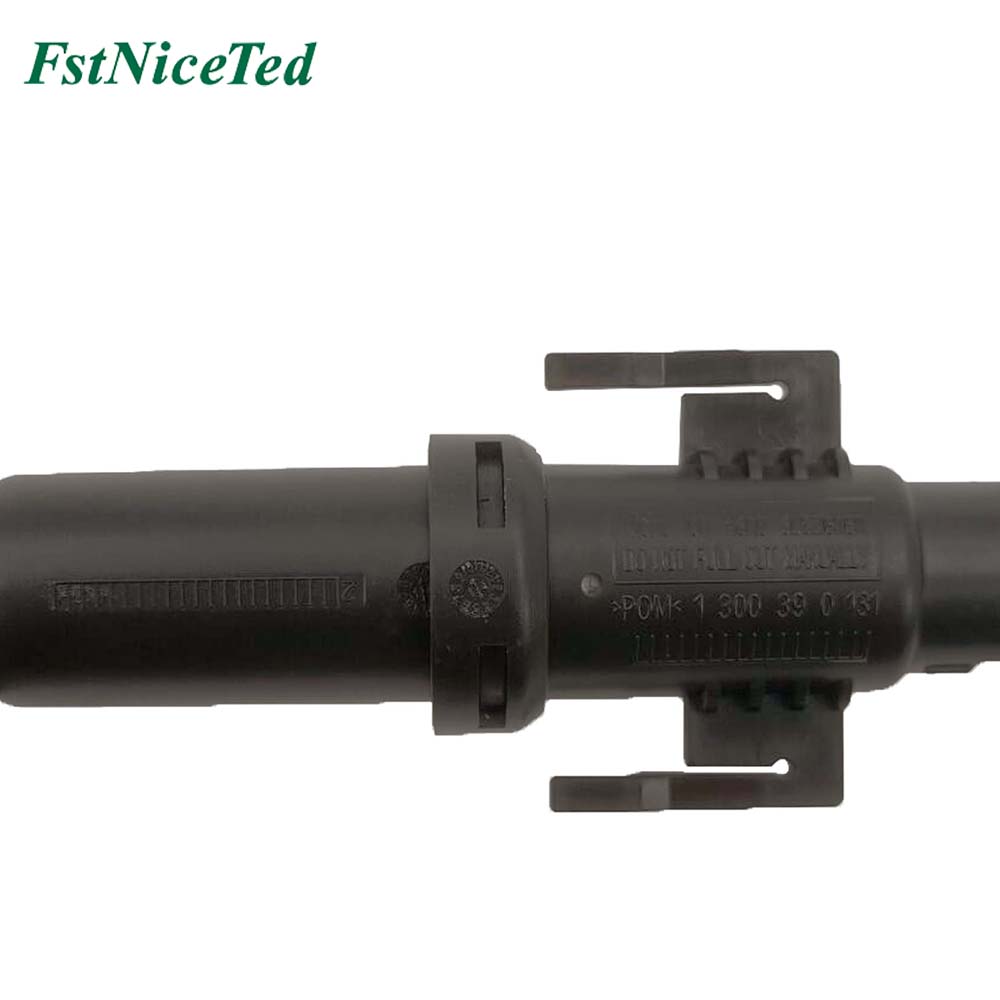 water gun right Apply to Bmw 5 F18 2009-2016   OE  6167 7149 886