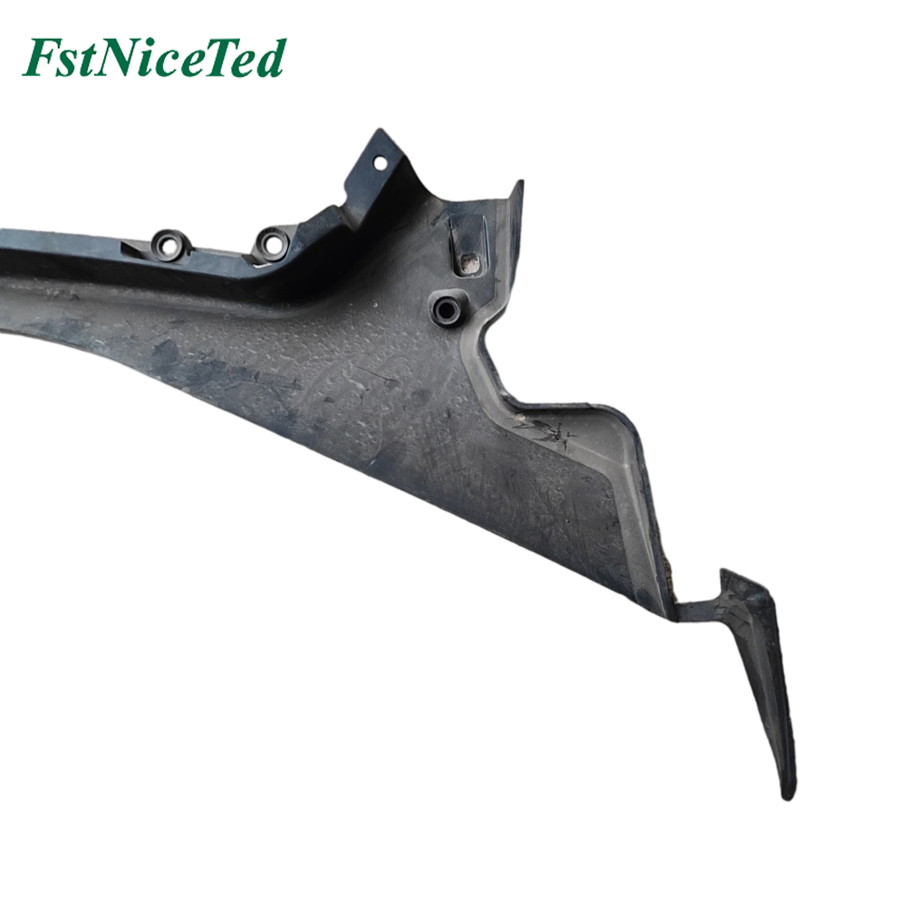 Wiper Diversion plate For Tesla Model 3 OE:1081676-00-G